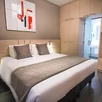 Hotel Ibis Styles Airport Aero 44 3*