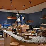 Ibis Styles Airport Aero 44 3*
