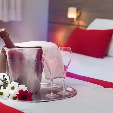 Ibis Styles Airport Aero 44 Hotel 3*