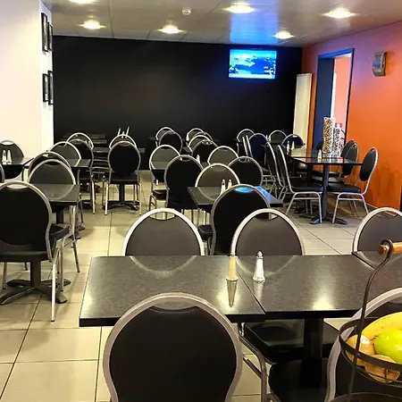 Ibis Styles Airport Aero 44 3*