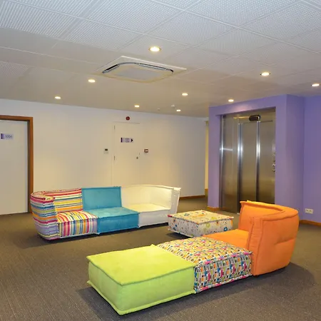 Hotell Ibis Styles Airport Aero 44