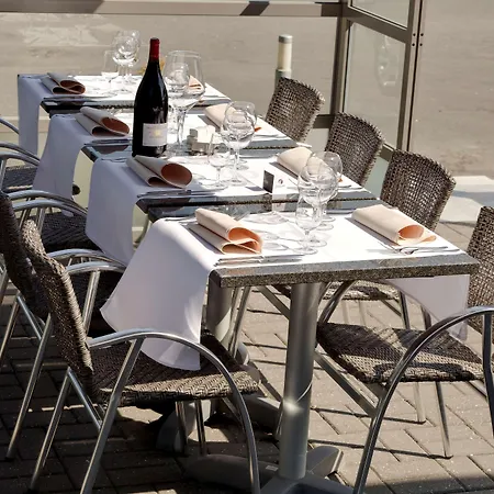 Ibis Styles Airport Aero 44 Hotel
