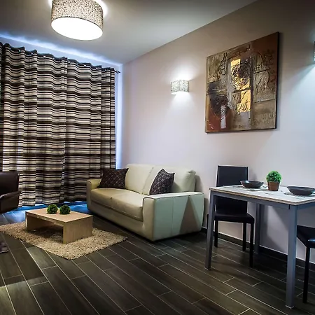 Ibis Styles Airport Aero 44 Hotel 3*