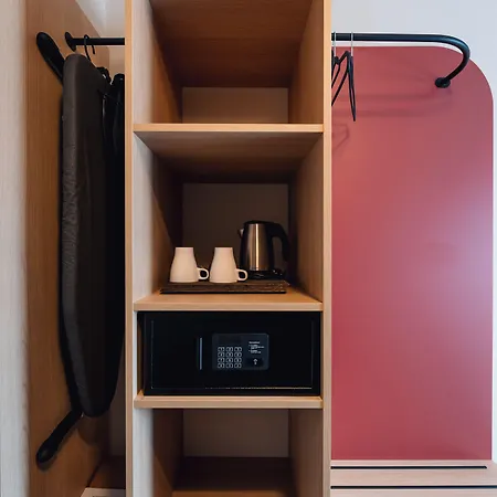 Ibis Styles Airport Aero 44 호텔 3*