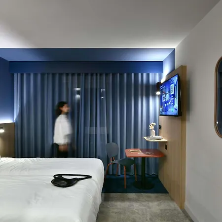 Ibis Styles Airport Aero 44 Hotel 3*