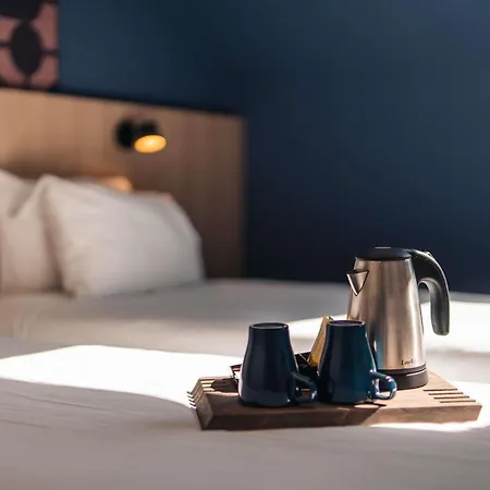 Ibis Styles Airport Aero 44 3* Charleroi