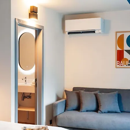 Ibis Styles Airport Aero 44