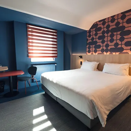 Ibis Styles Airport Aero 44 3* 샤를루아