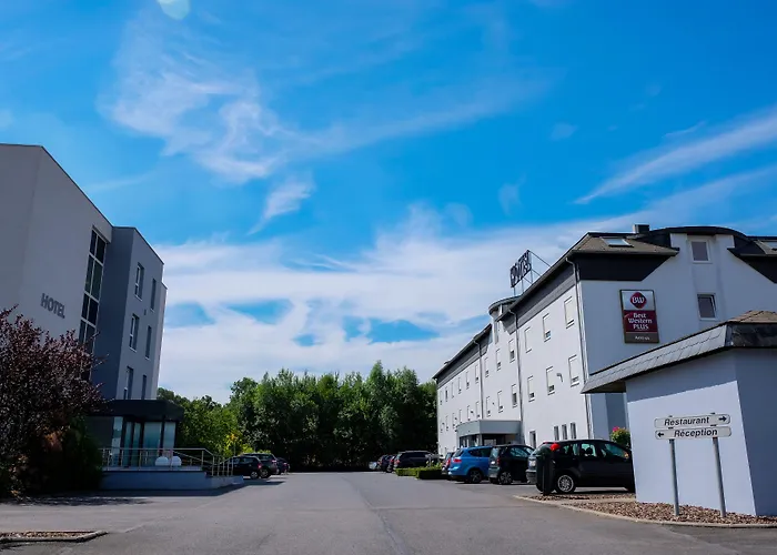 Hotel Ibis Styles Airport Aero 44 3*