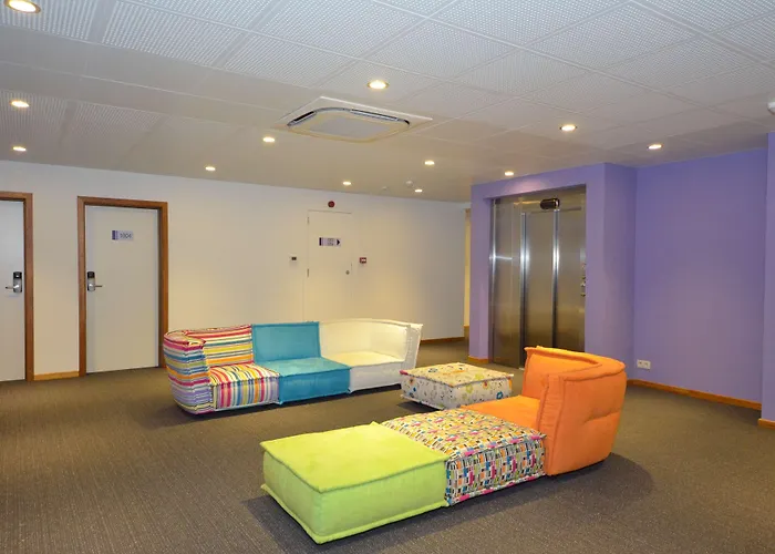 Hotel Ibis Styles Airport Aero 44