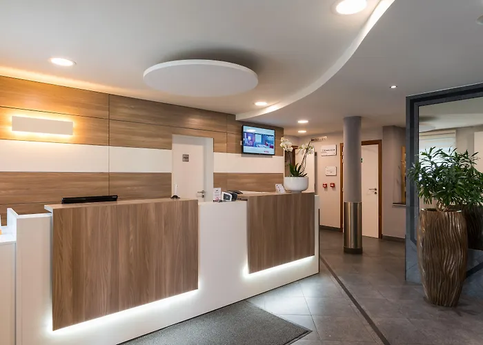 Aero44 Airport Hotel Charleroi