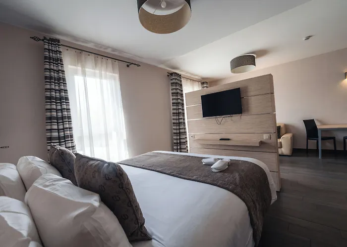 Ibis Styles Airport Aero 44 Hotel 3*