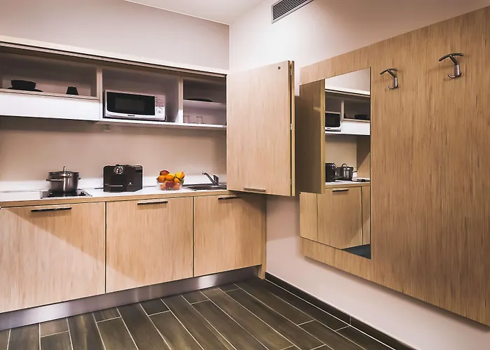 Hotel Ibis Styles Airport Aero 44