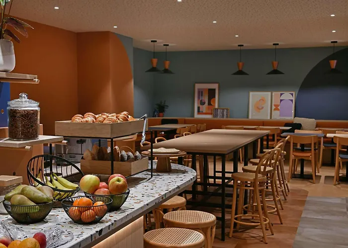 Ibis Styles Airport Aero 44 Hotel