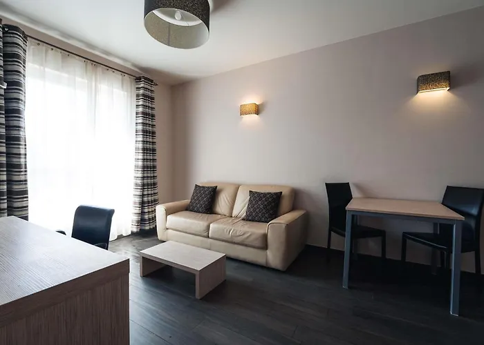 Ibis Styles Airport Aero 44 3* Charleroi