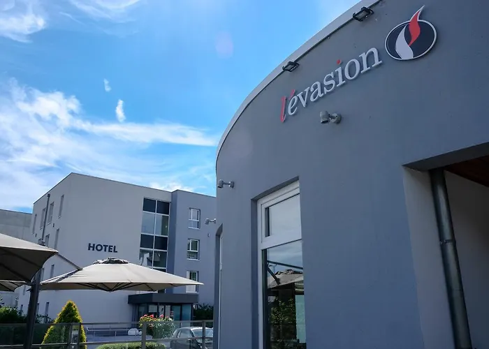 Ibis Styles Airport Aero 44