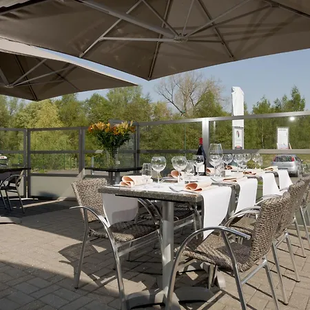 Ibis Styles Airport Aero 44 3* Charleroi
