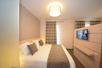 Ibis Styles Airport Aero 44 3*