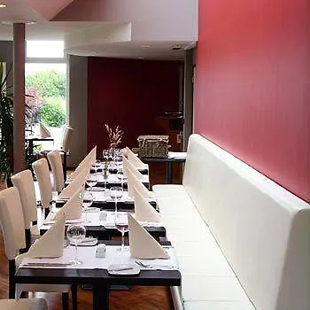 Ibis Styles Airport Aero 44 3*